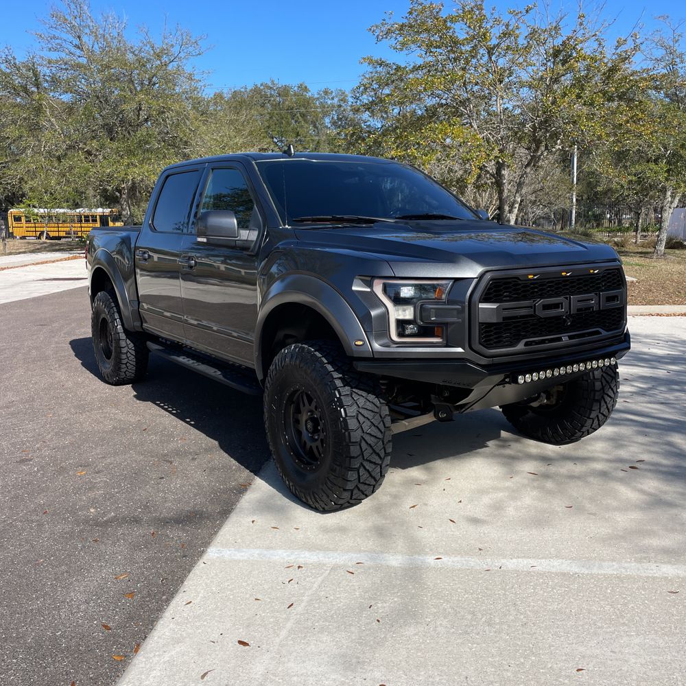 2019 Ford F-150 - Image 10
