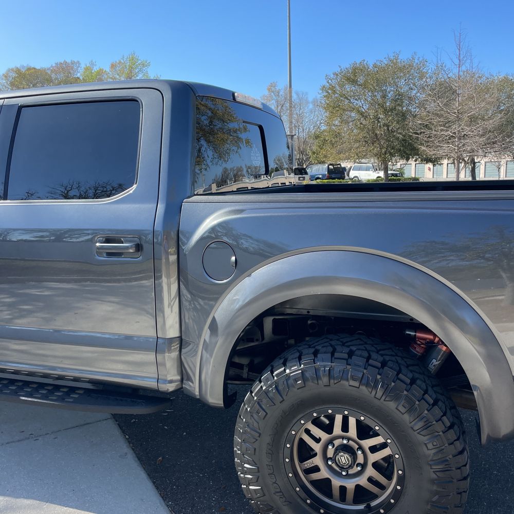 2019 Ford F-150 - Image 16