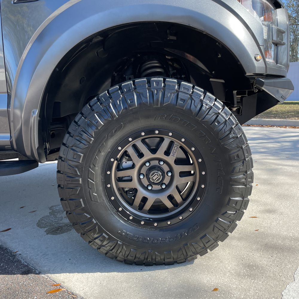 2019 Ford F-150 - Image 37