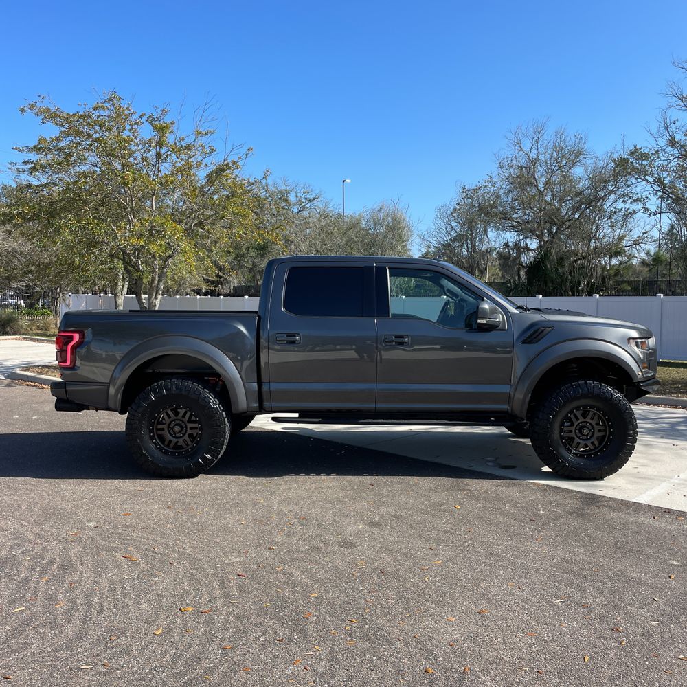 2019 Ford F-150 - Image 44