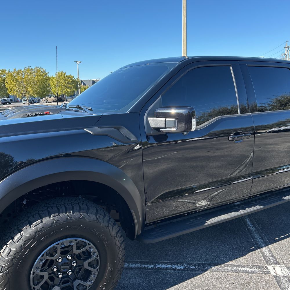 2025 Ford F-150 - Image 20