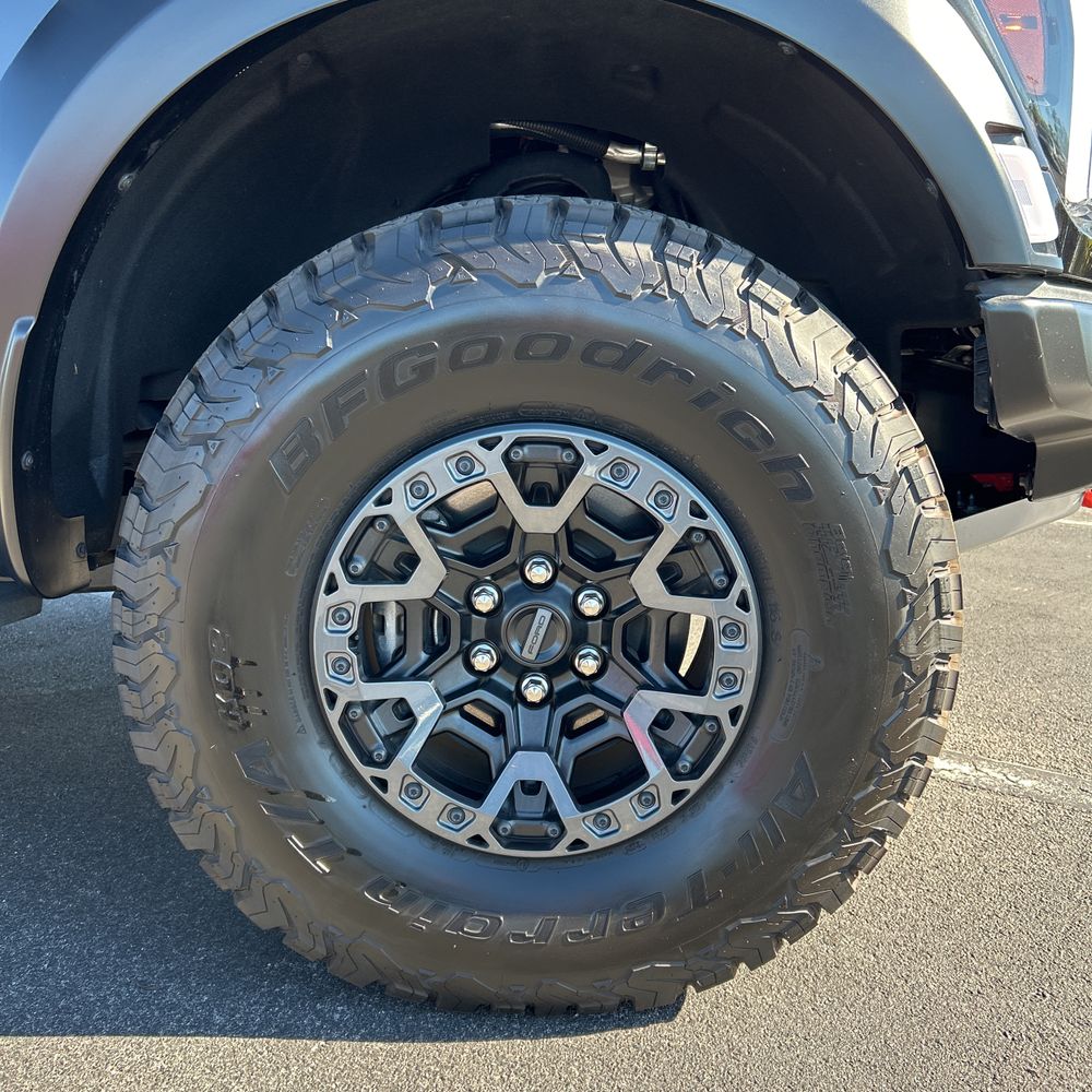 2025 Ford F-150 - Image 26