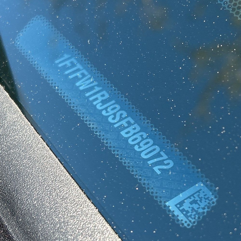 2025 Ford F-150 - Image 29