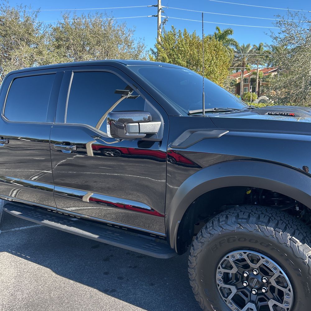 2025 Ford F-150 - Image 46