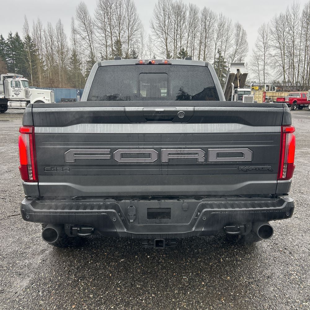 2025 Ford F-150 Raptor - Image 11