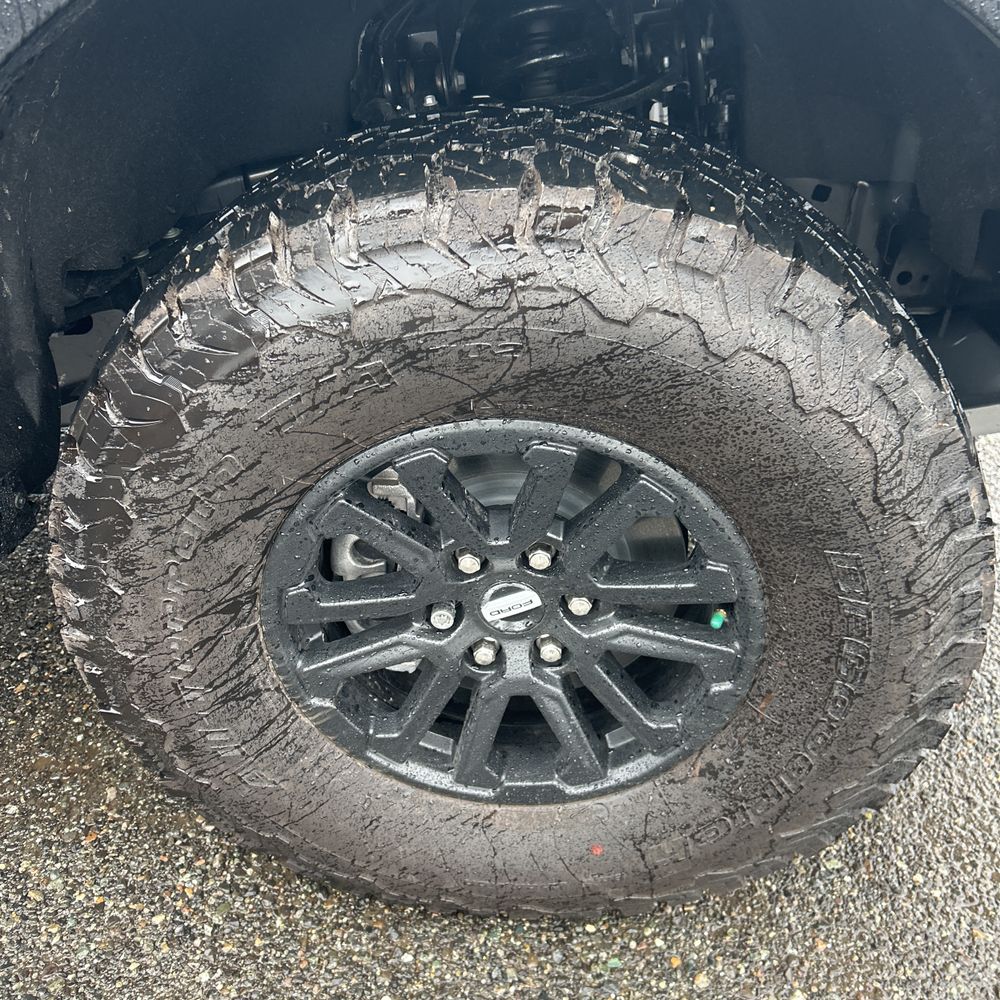 2025 Ford F-150 Raptor - Image 20