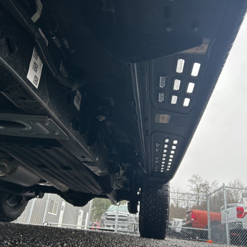 2025 Ford F-150 Raptor - Image 42