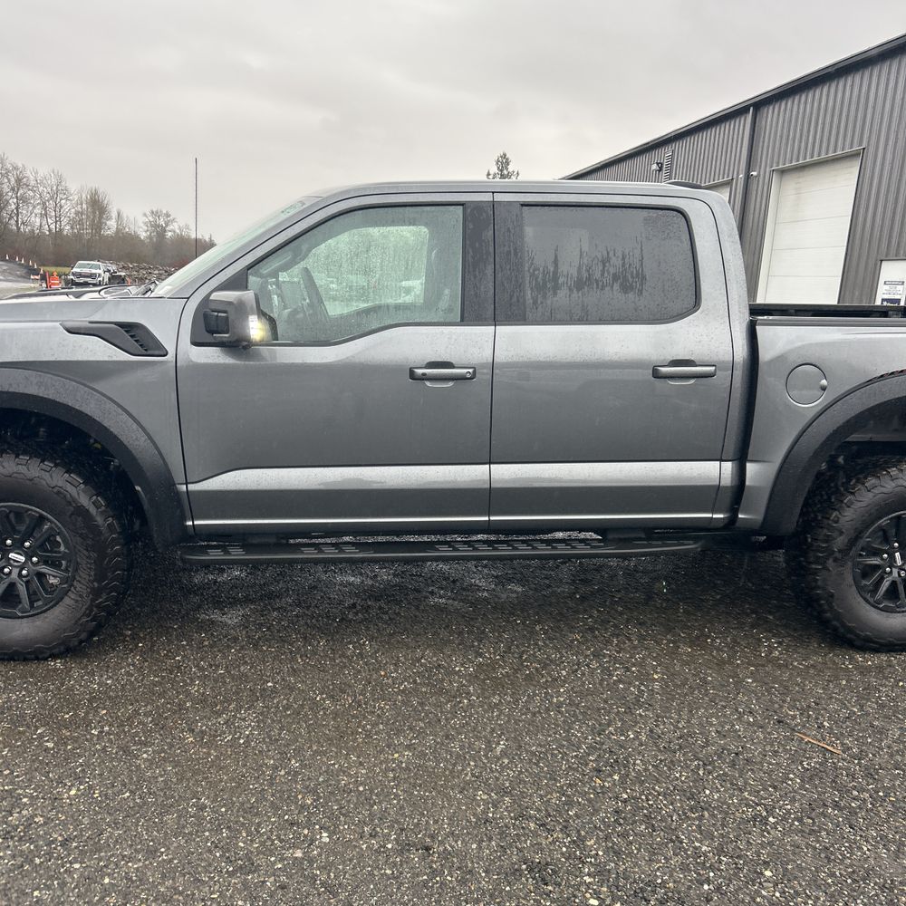 2025 Ford F-150 Raptor - Image 45