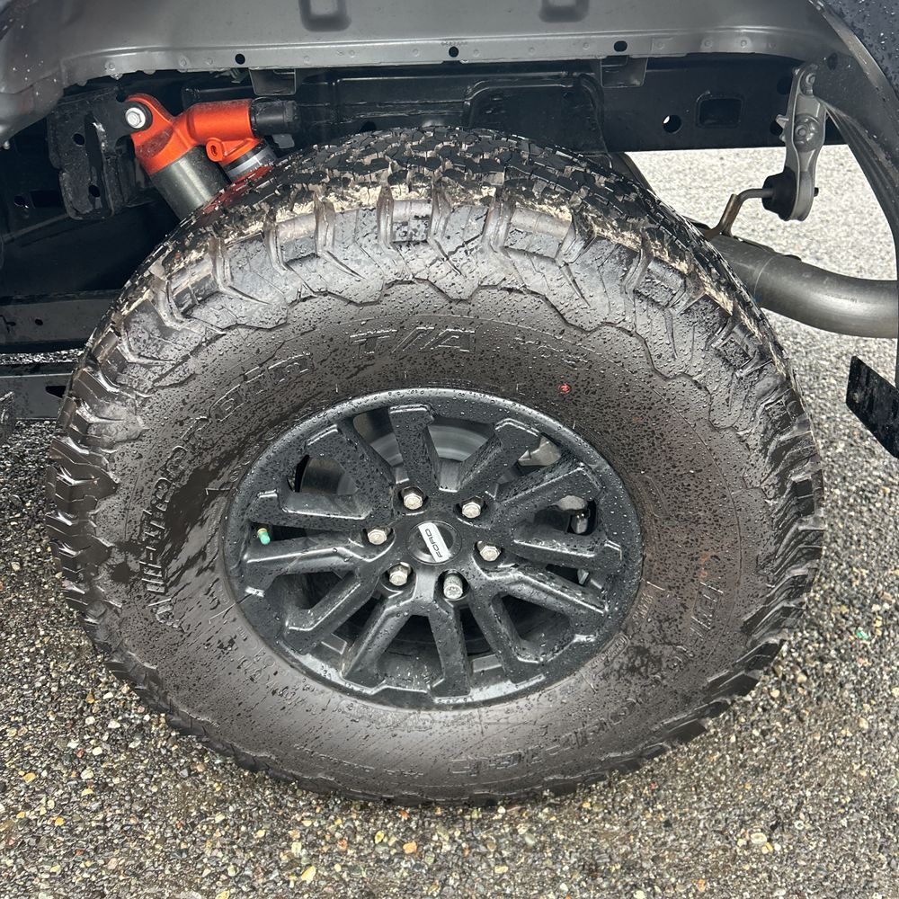 2025 Ford F-150 Raptor - Image 46