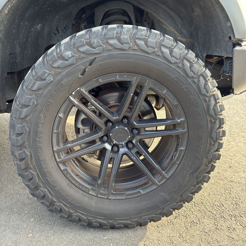 2018 Ford F-150 - Image 2