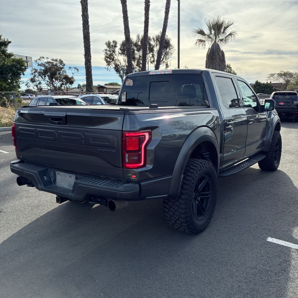2018 Ford F-150 - Image 24