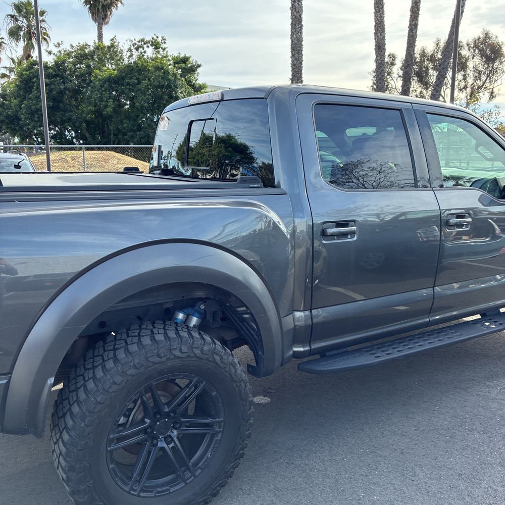 2018 Ford F-150 - Image 30