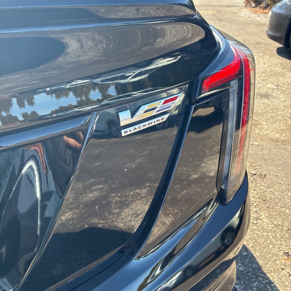 2023 Cadillac CT5-V - Image 10