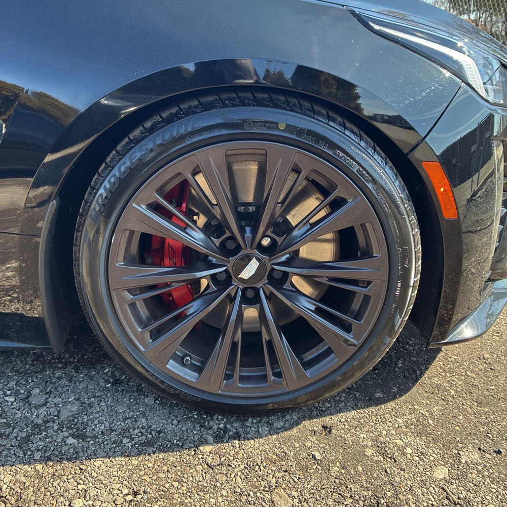 2023 Cadillac CT5-V - Image 26