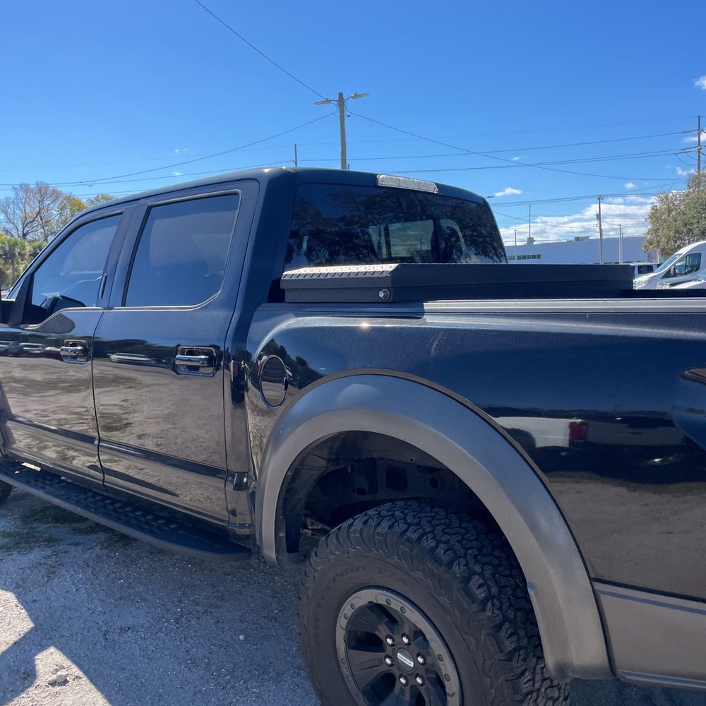 2018 Ford F-150 - Image 11