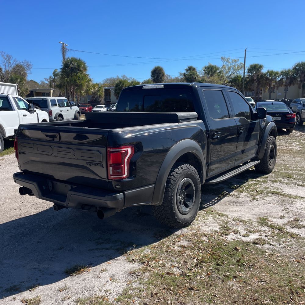 2018 Ford F-150 - Image 12