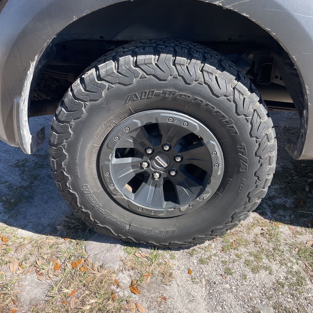 2018 Ford F-150 - Image 24