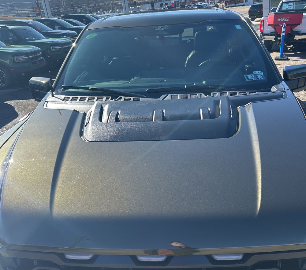 2025 Ford F-150 - Image 24