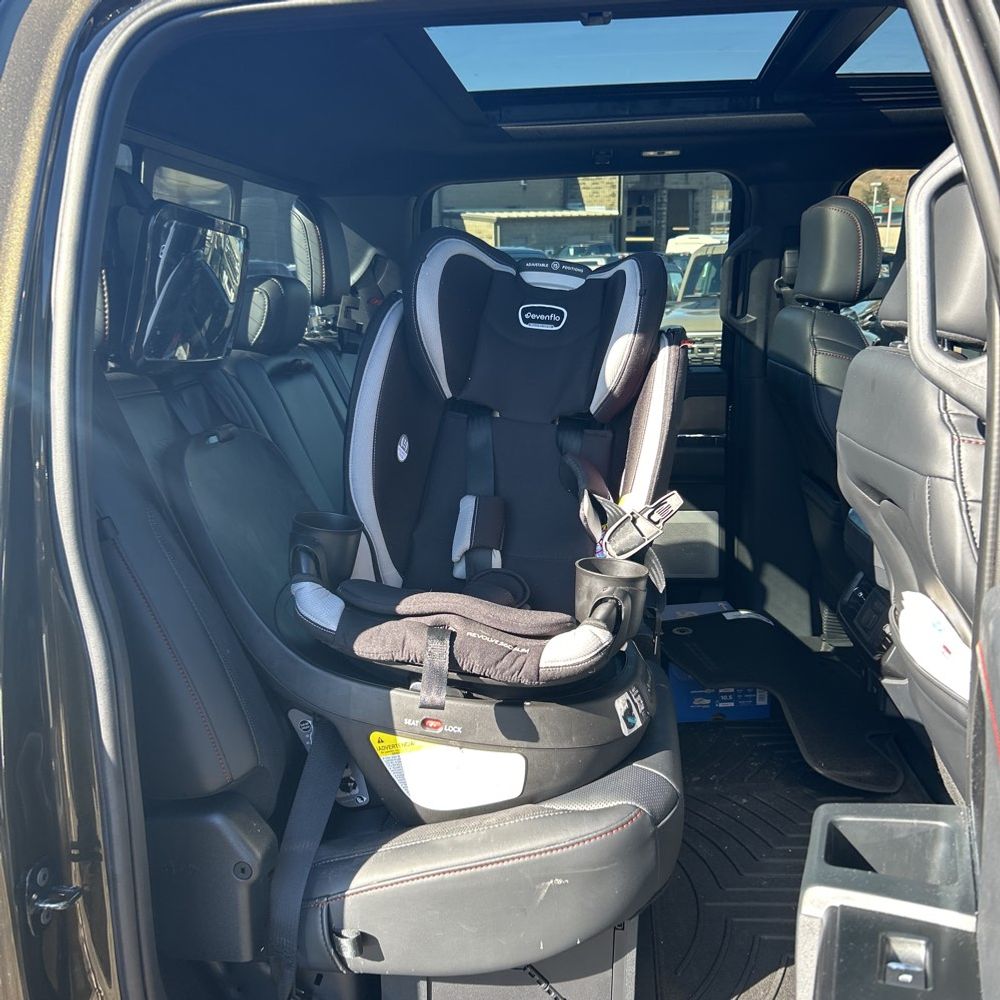 2025 Ford F-150 - Image 26