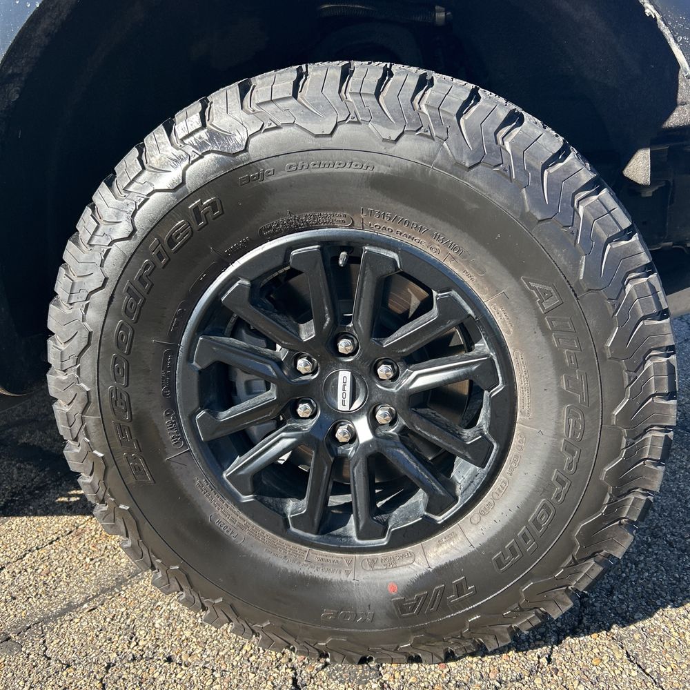 2025 Ford F-150 - Image 29