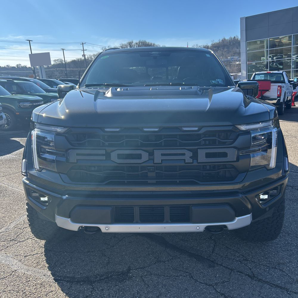 2025 Ford F-150 - Image 32