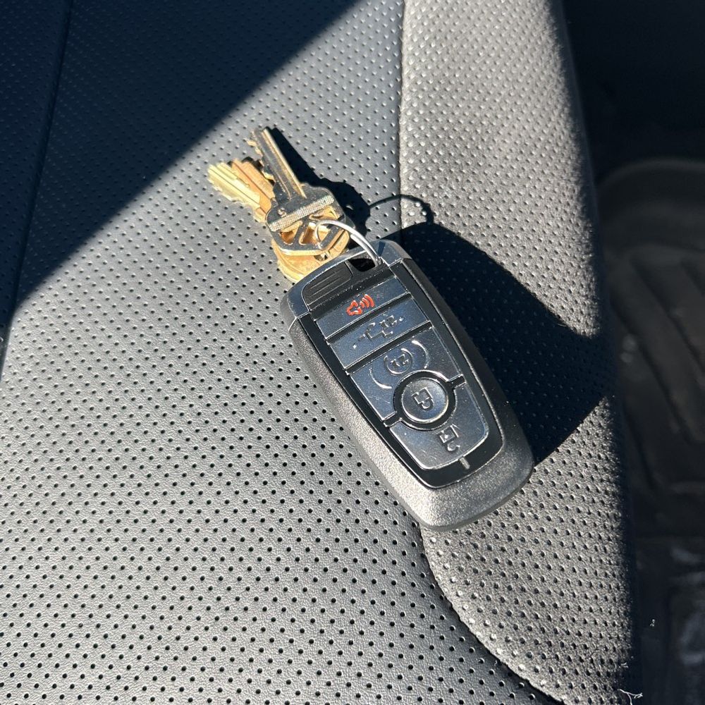 2025 Ford F-150 - Image 48