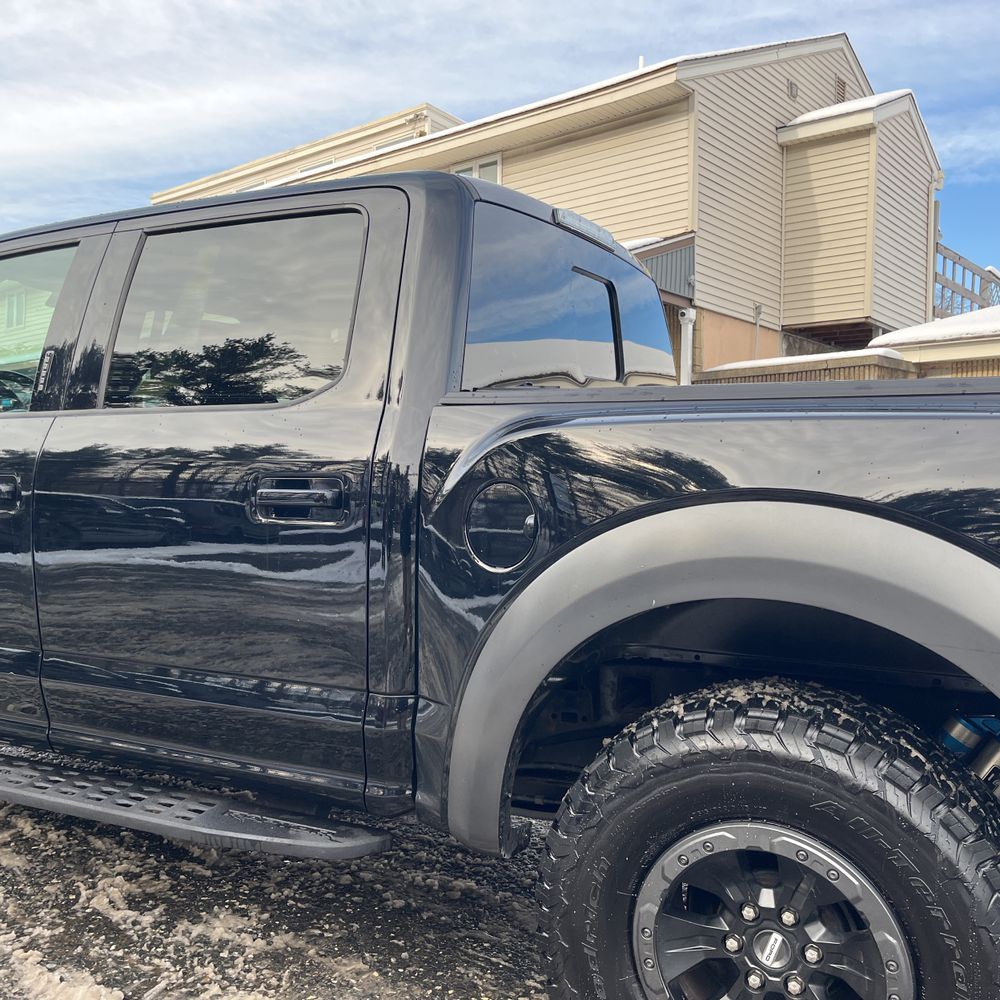 2018 Ford F-150 - Image 21