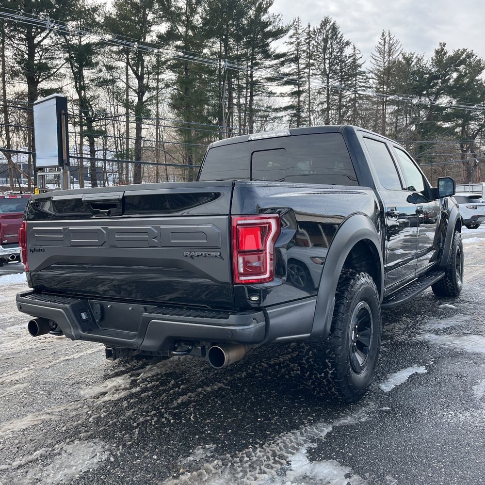 2018 Ford F-150 - Image 38