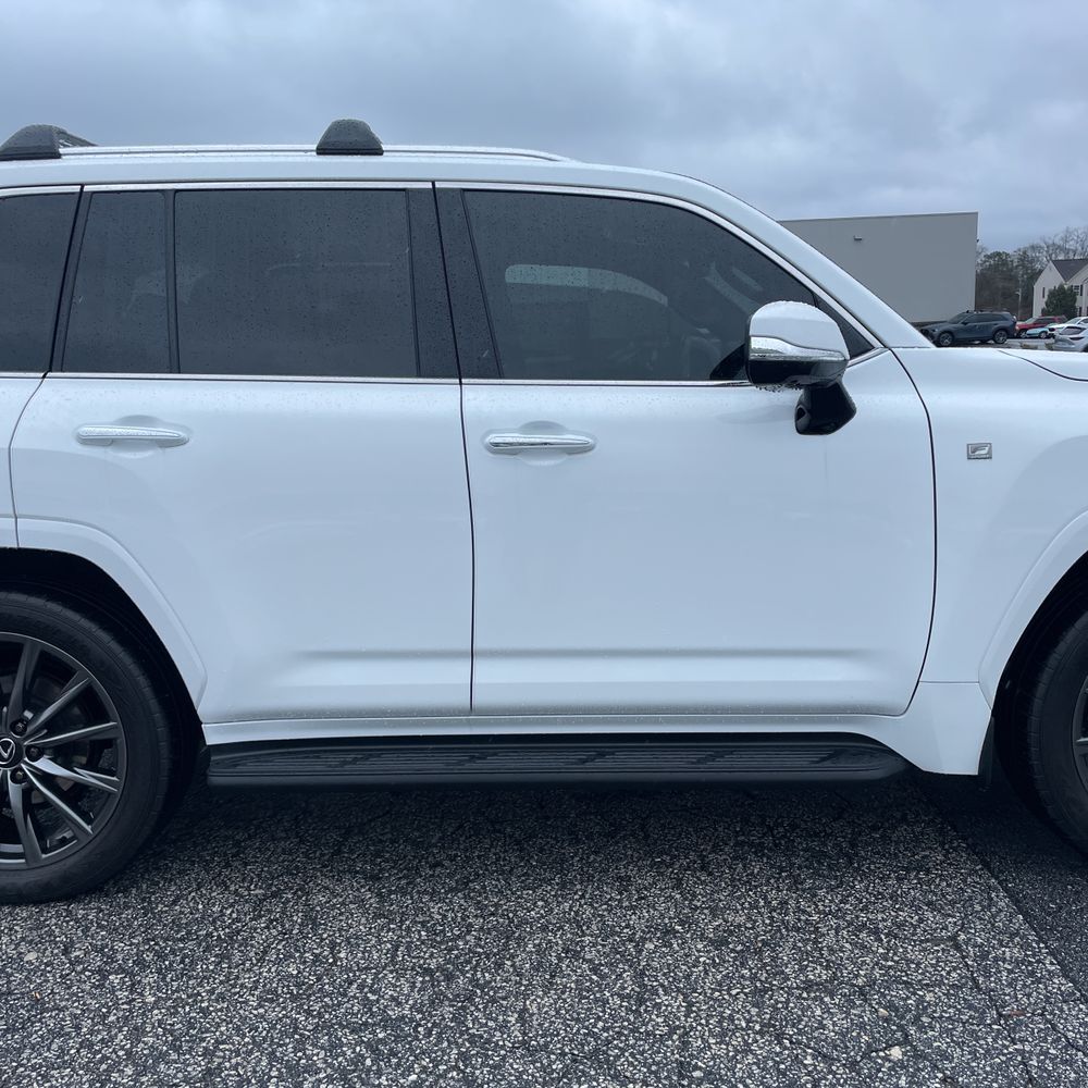 2024 Lexus LX 600 - Image 8