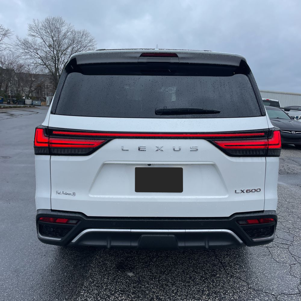 2024 Lexus LX 600 - Image 13