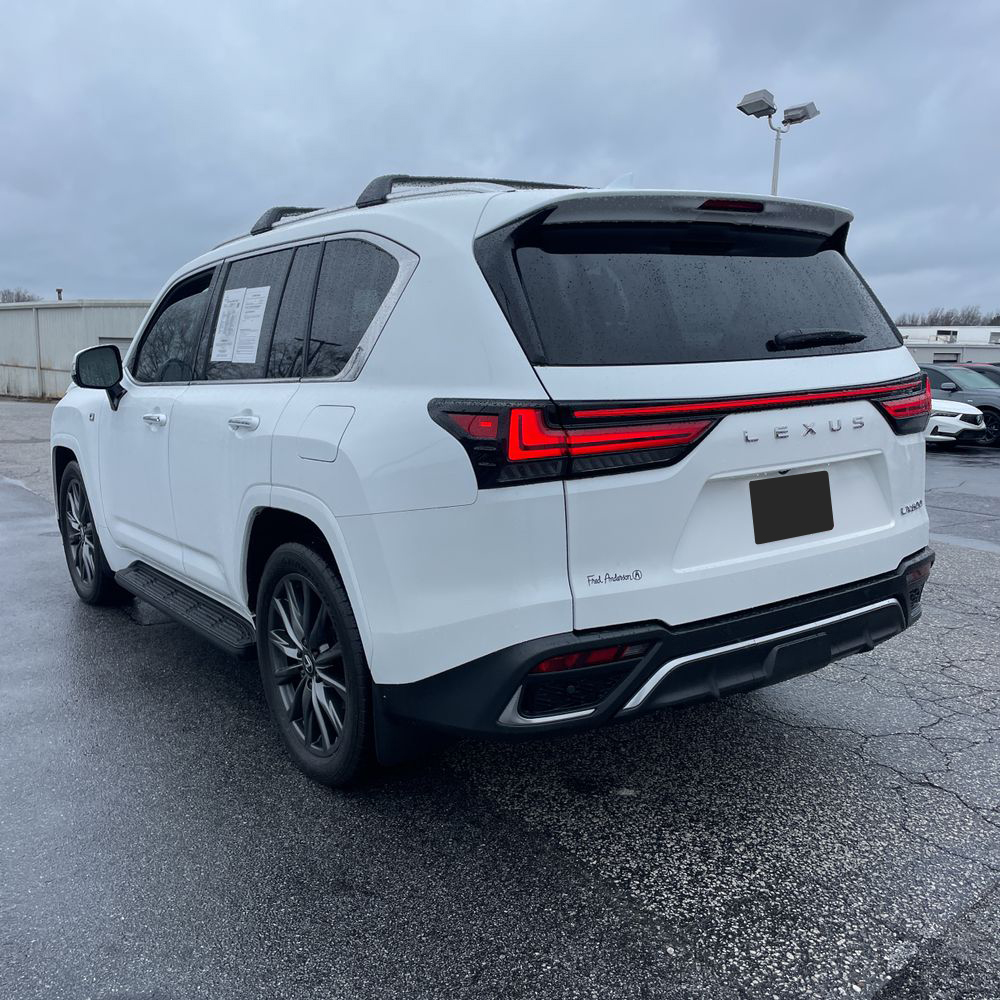 2024 Lexus LX 600 - Image 15