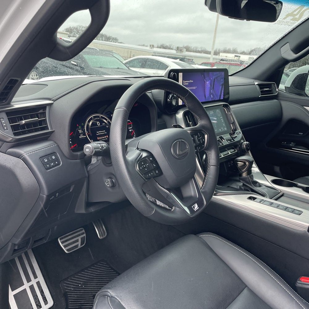 2024 Lexus LX 600 - Image 37