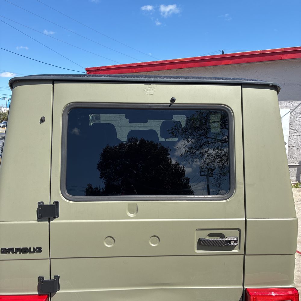 2005 Mercedes-Benz G-Class - Image 9