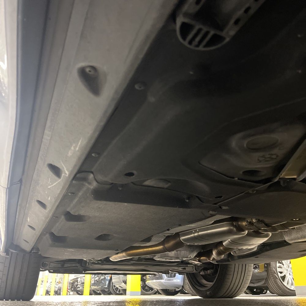 2024 Audi RS Q8 - Image 11