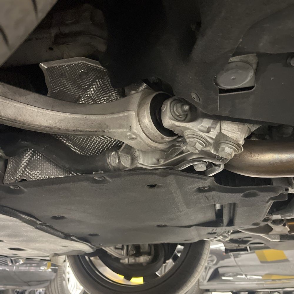 2024 Audi RS Q8 - Image 12