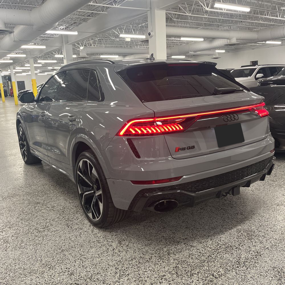 2024 Audi RS Q8 - Image 17