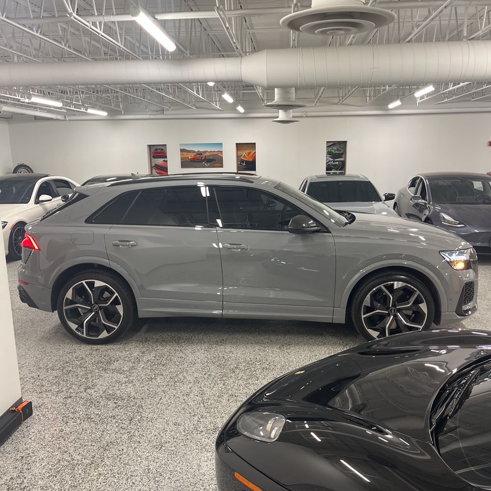 2024 Audi RS Q8 - Image 20