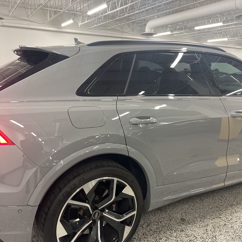 2024 Audi RS Q8 - Image 22