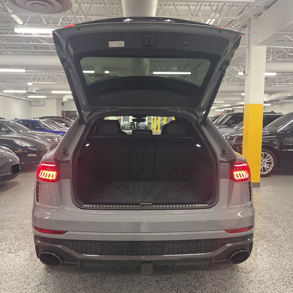 2024 Audi RS Q8 - Image 24