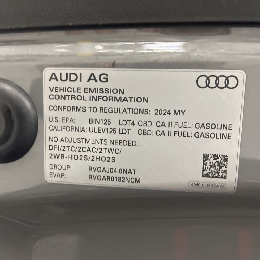 2024 Audi RS Q8 - Image 28