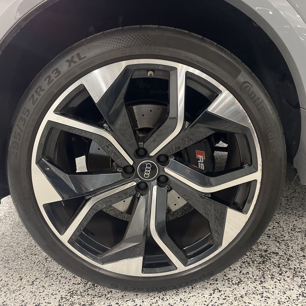 2024 Audi RS Q8 - Image 37