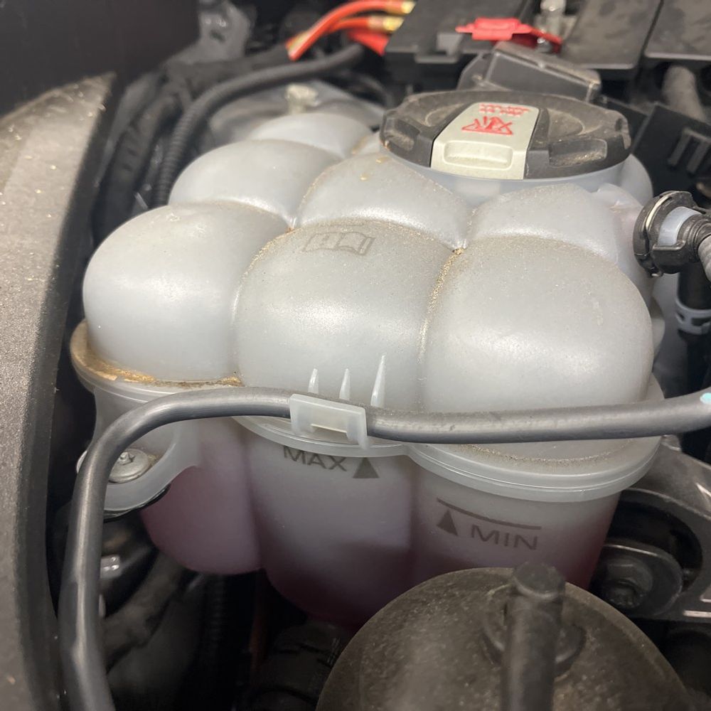 2024 Audi RS Q8 - Image 45