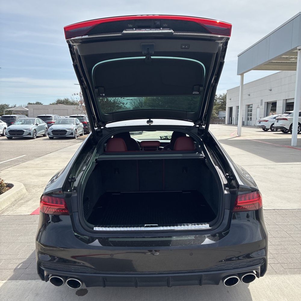 2025 Audi S7 Sportback - Image 31