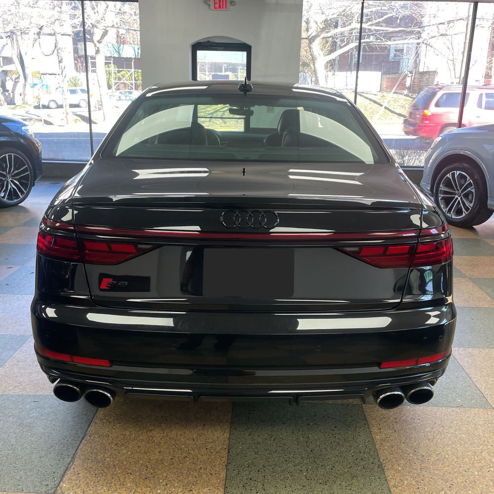 2023 Audi S8 - Image 4