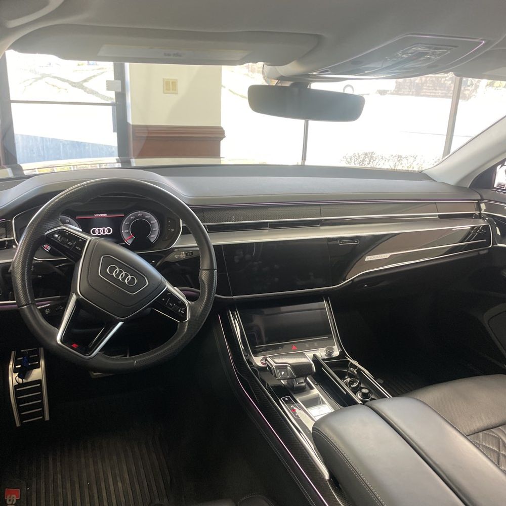 2023 Audi S8 - Image 12