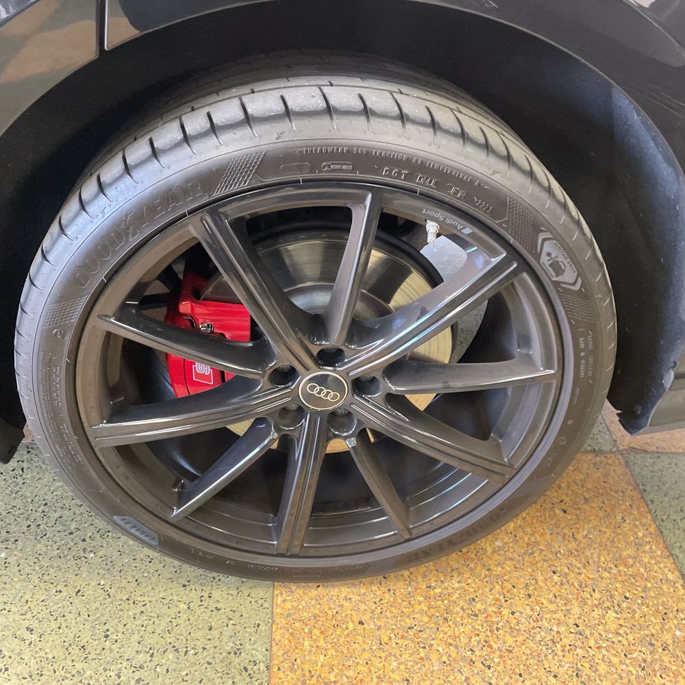 2023 Audi S8 - Image 18