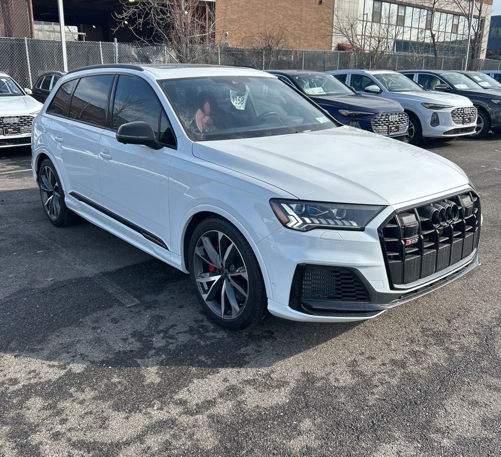 2023 Audi SQ7 - Image 13
