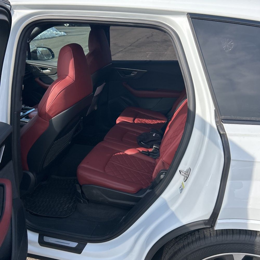 2023 Audi SQ7 - Image 15