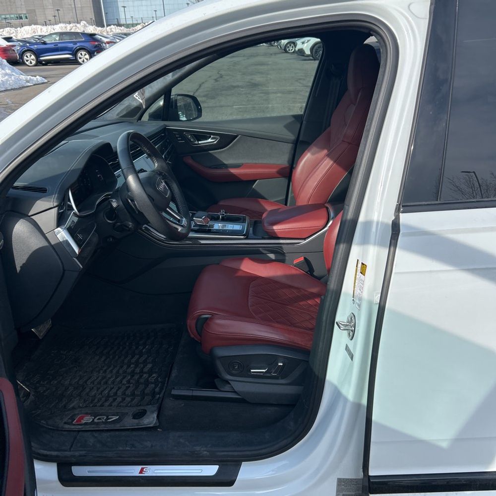 2023 Audi SQ7 - Image 18