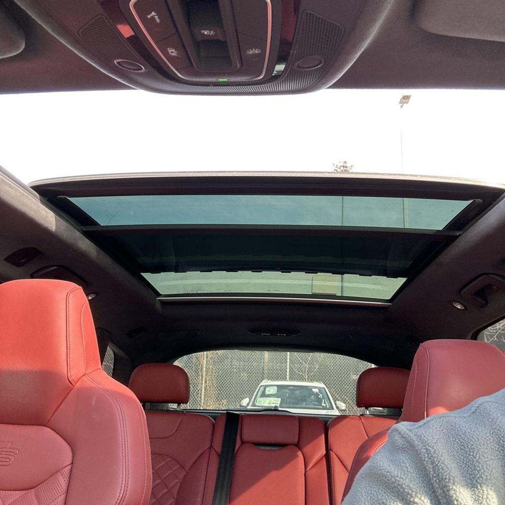 2023 Audi SQ7 - Image 34